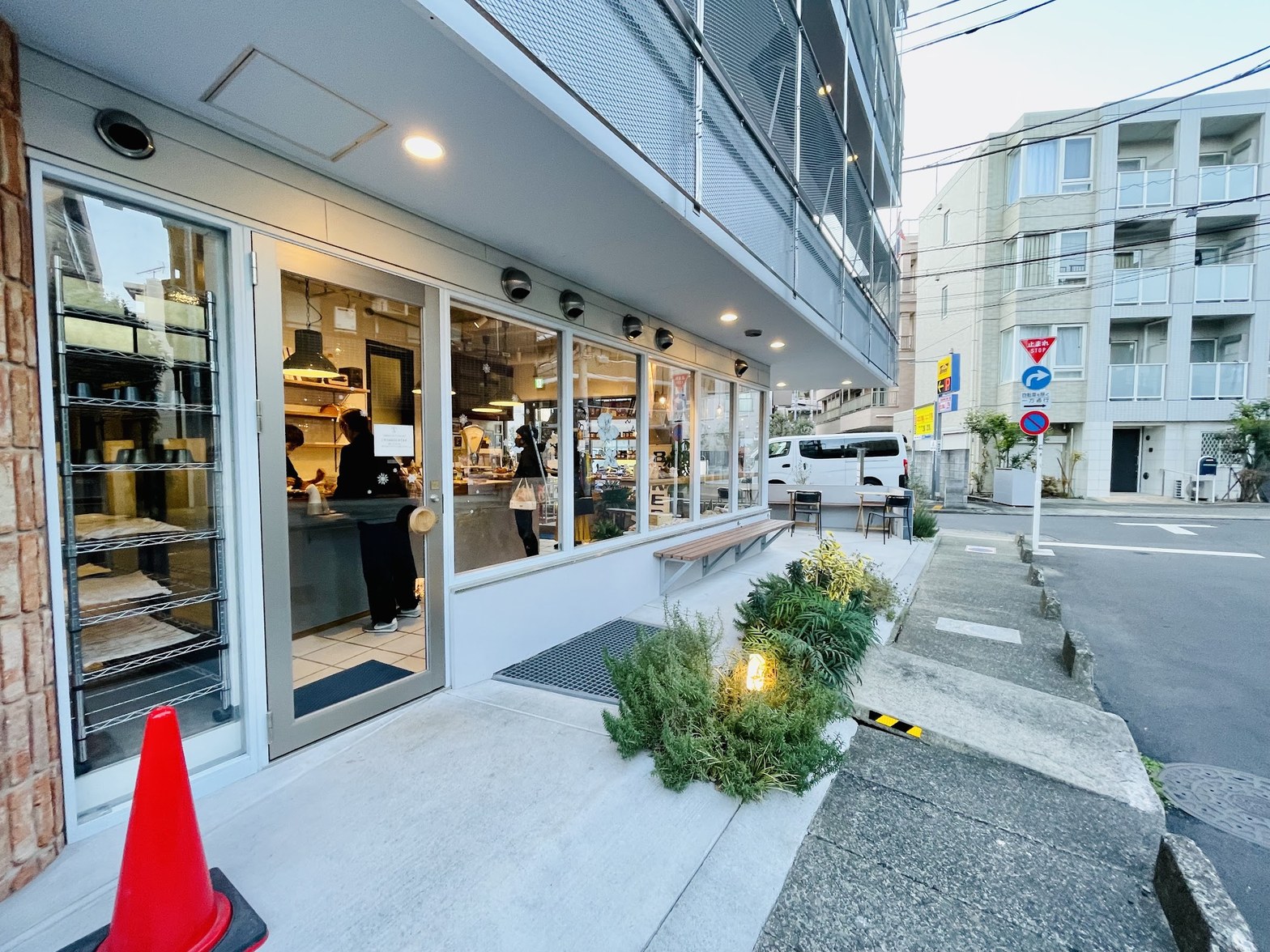 BLUE POPPY Bakeryの店内